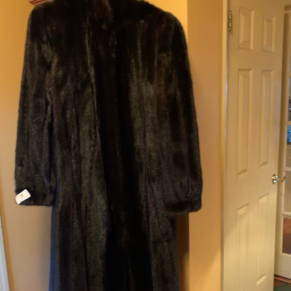 Blackglama mink coat. New with tags. Full length